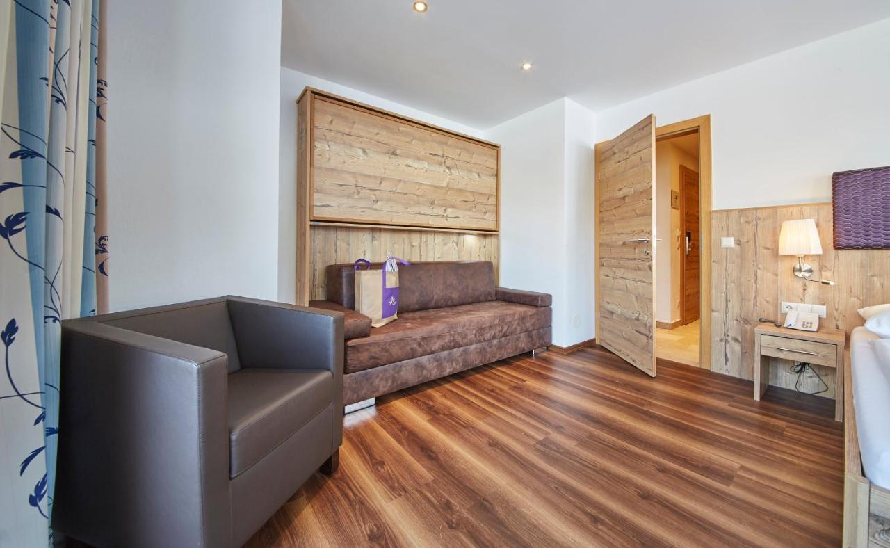 Johanneshof - Dein Mountain Wohlfuehlhotel Saalbach-Hinterglemm Exteriör bild