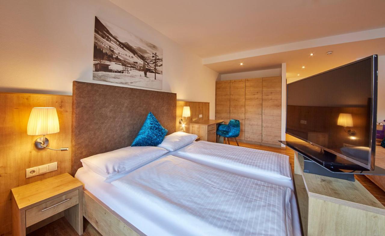 Johanneshof - Dein Mountain Wohlfuehlhotel Saalbach-Hinterglemm Exteriör bild