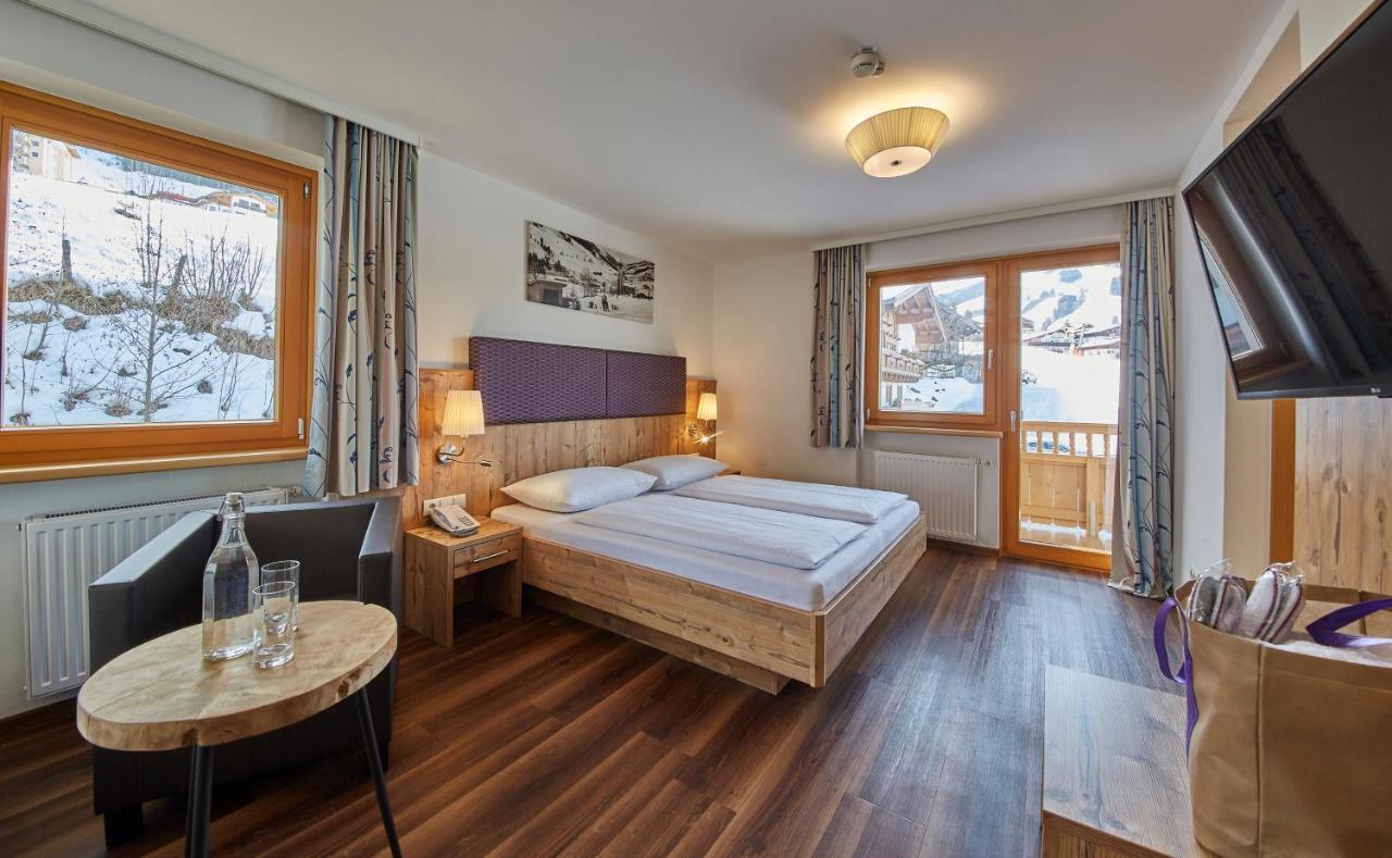 Johanneshof - Dein Mountain Wohlfuehlhotel Saalbach-Hinterglemm Exteriör bild