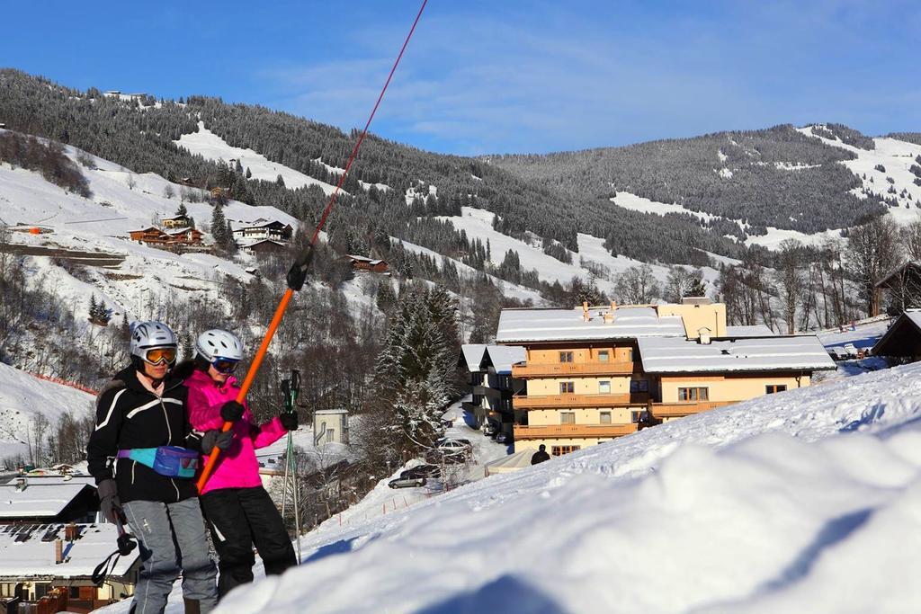 Johanneshof - Dein Mountain Wohlfuehlhotel Saalbach-Hinterglemm Exteriör bild