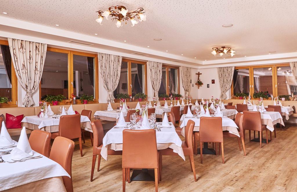 Johanneshof - Dein Mountain Wohlfuehlhotel Saalbach-Hinterglemm Exteriör bild