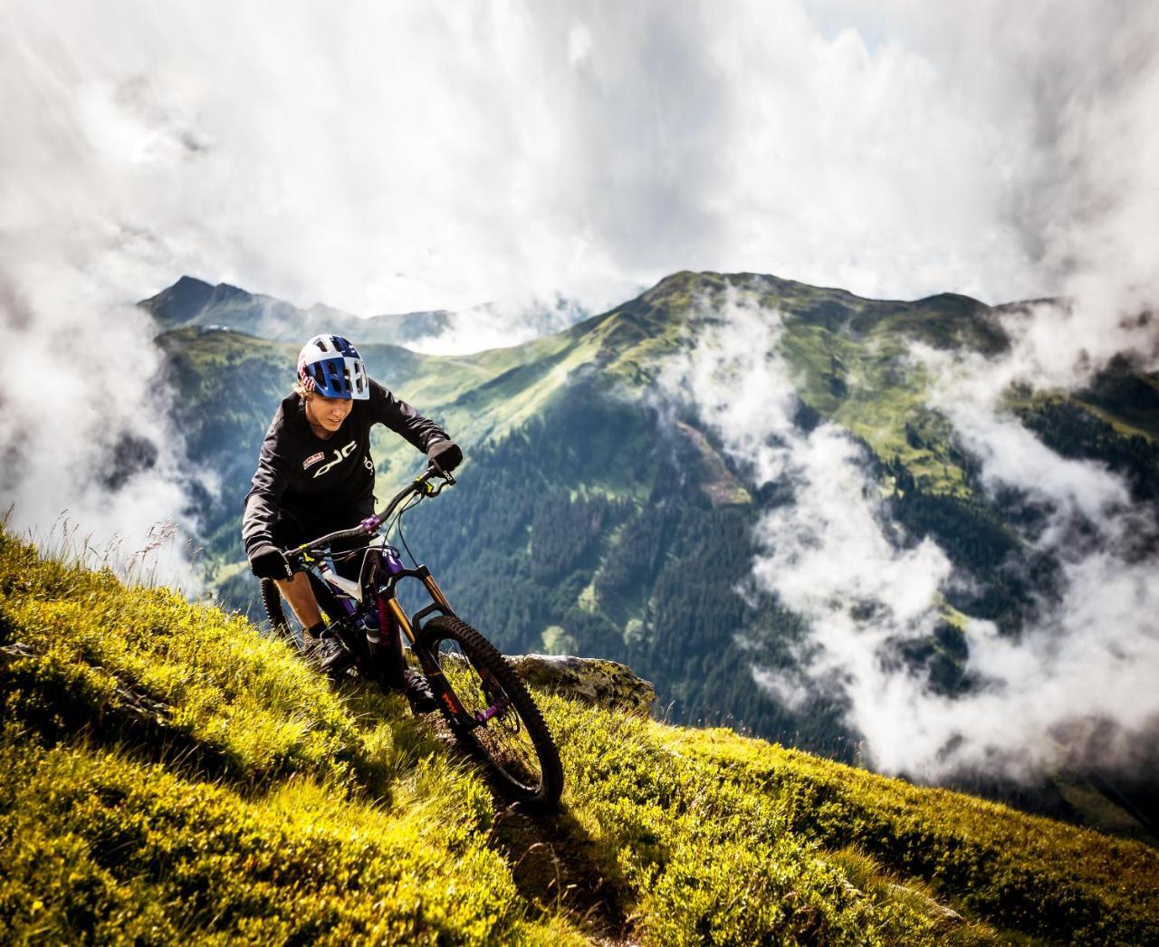 Johanneshof - Dein Mountain Wohlfuehlhotel Saalbach-Hinterglemm Exteriör bild