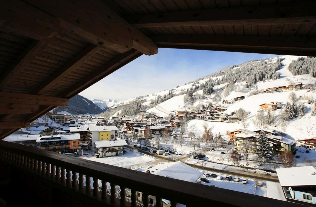 Johanneshof - Dein Mountain Wohlfuehlhotel Saalbach-Hinterglemm Exteriör bild